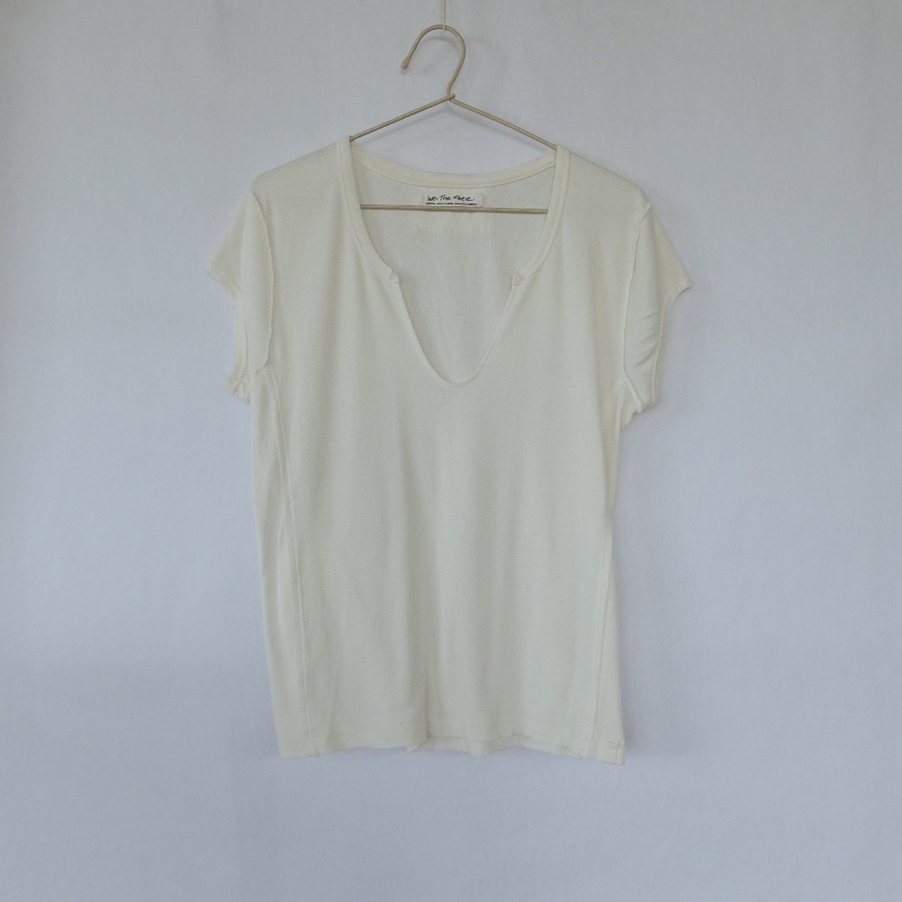 Free People Medium off white V-neck t-shirt